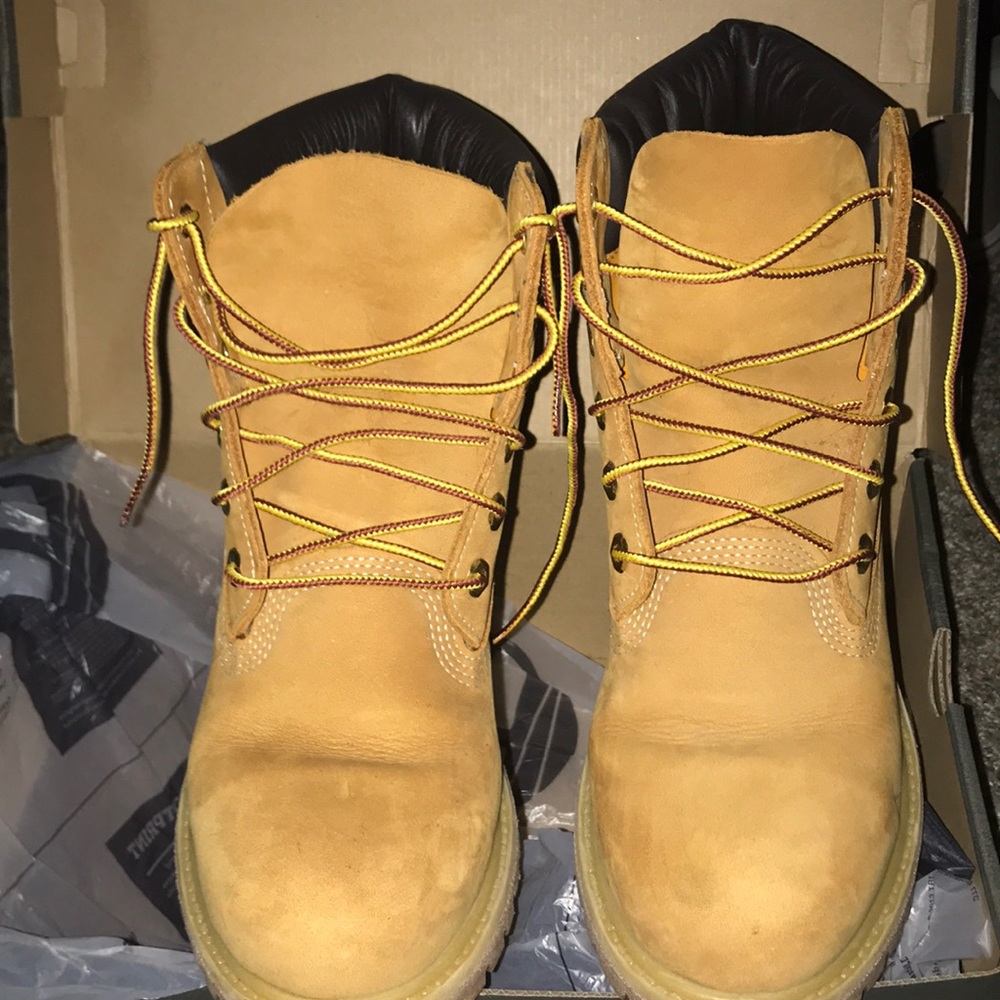 Woman’s Timberlands Size 8.5